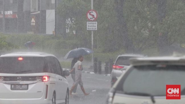 Puncak Musim Hujan-La Nina saat Libur Nataru, Waspada Cuaca Ekstrem